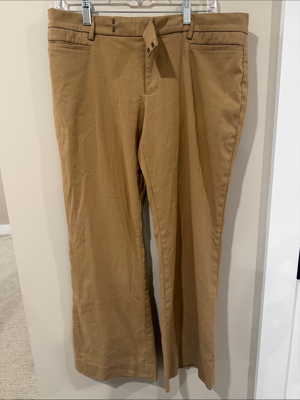 Gap Classic Khaki Dress Pants